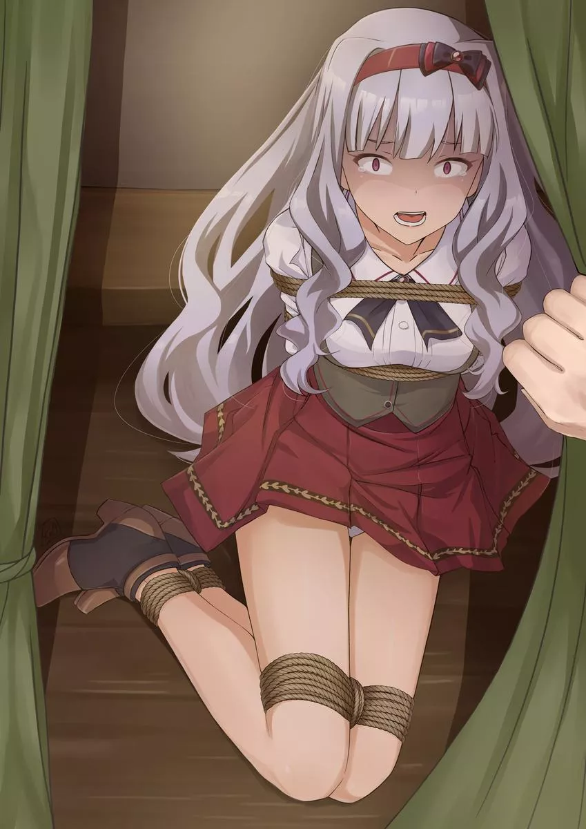 It's so nice to come home after a long day and she's so happy to see you <3 (Happiness may vary)