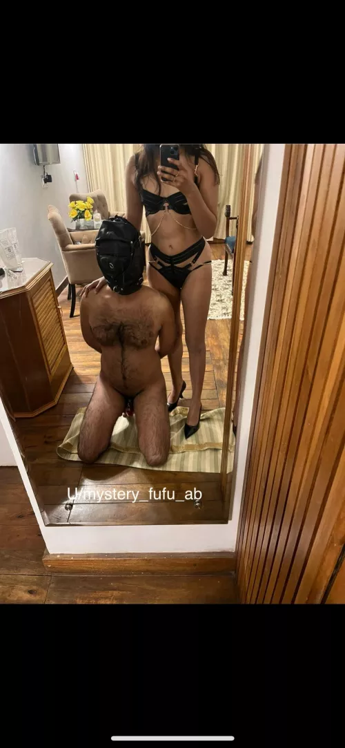 On your knees! Thats where a slave belongs in the presence of his Goddess