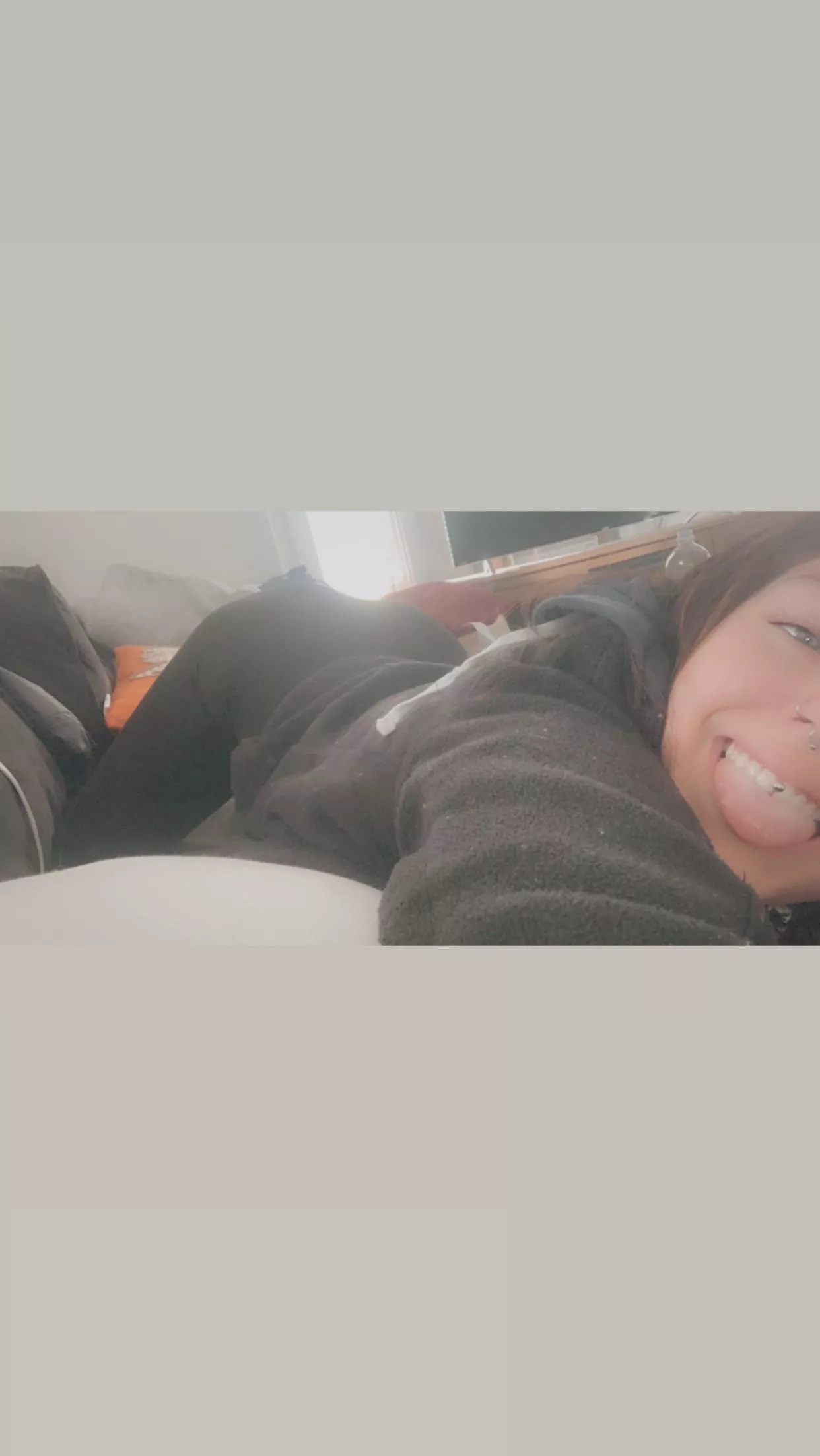 Stop your scrolling and stroke for a while.