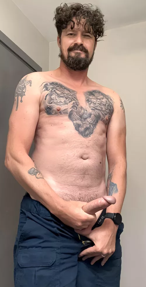 This (44) Daddy needs some stress relief at work. Will you help?