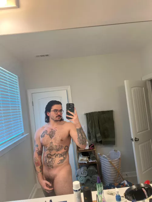 Wishing someone could’ve joined me in the shower 😩