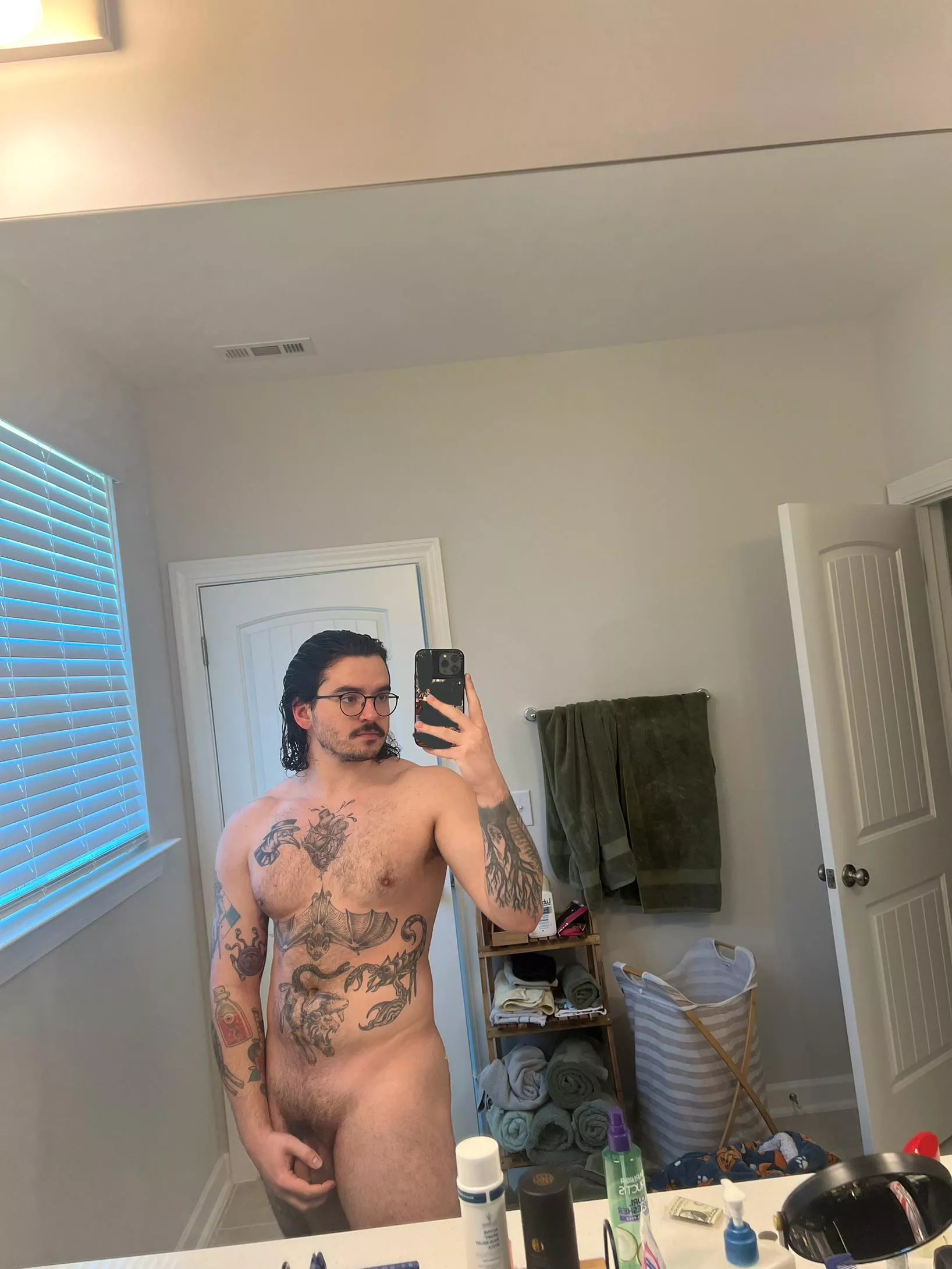 Wishing someone could’ve joined me in the shower 😩