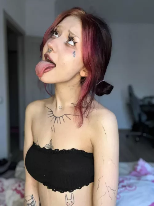 Your favorite little ahegao slut