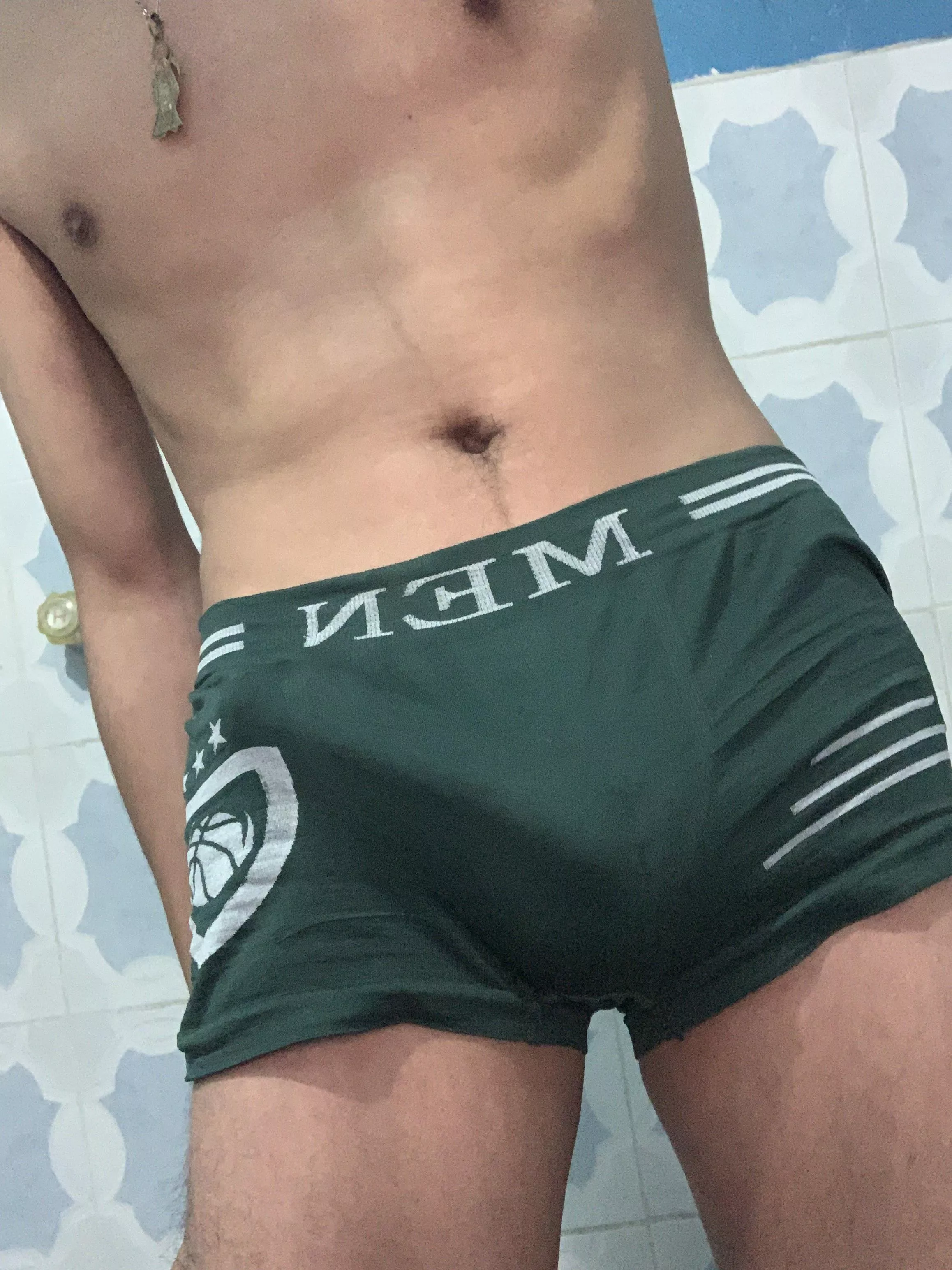 [19] Have you sucked any Mexican?🥵🤤😈