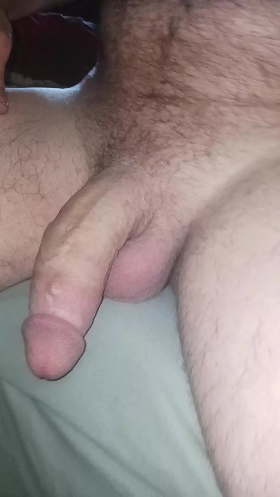 (37) Anyone like horny older guys?