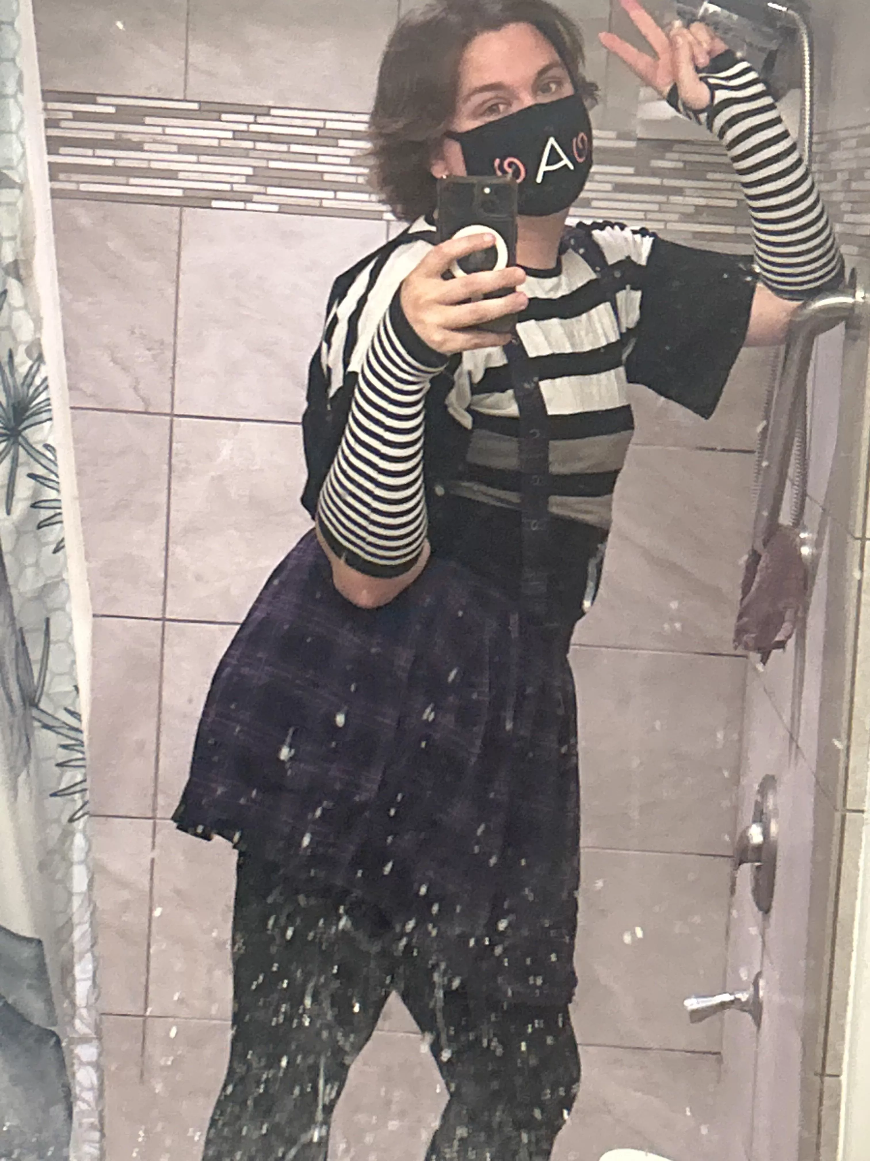 As I’ve lost weight and grown thinner this past year, clothes I have like this skirt finally fit. I feel cute
