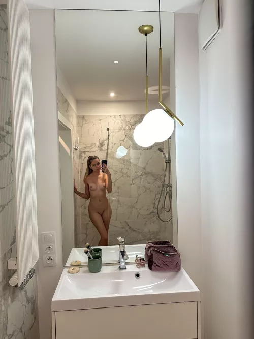 Hot photos in the morning are the key to a good day