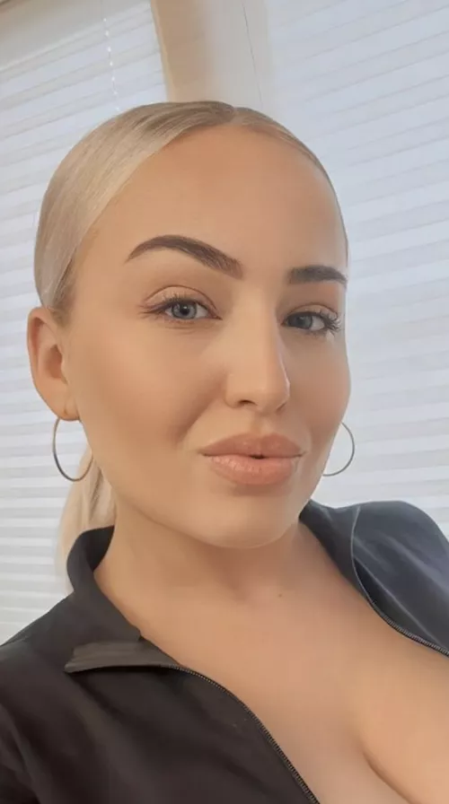 I've been told that guys aren't into pale girls anymore