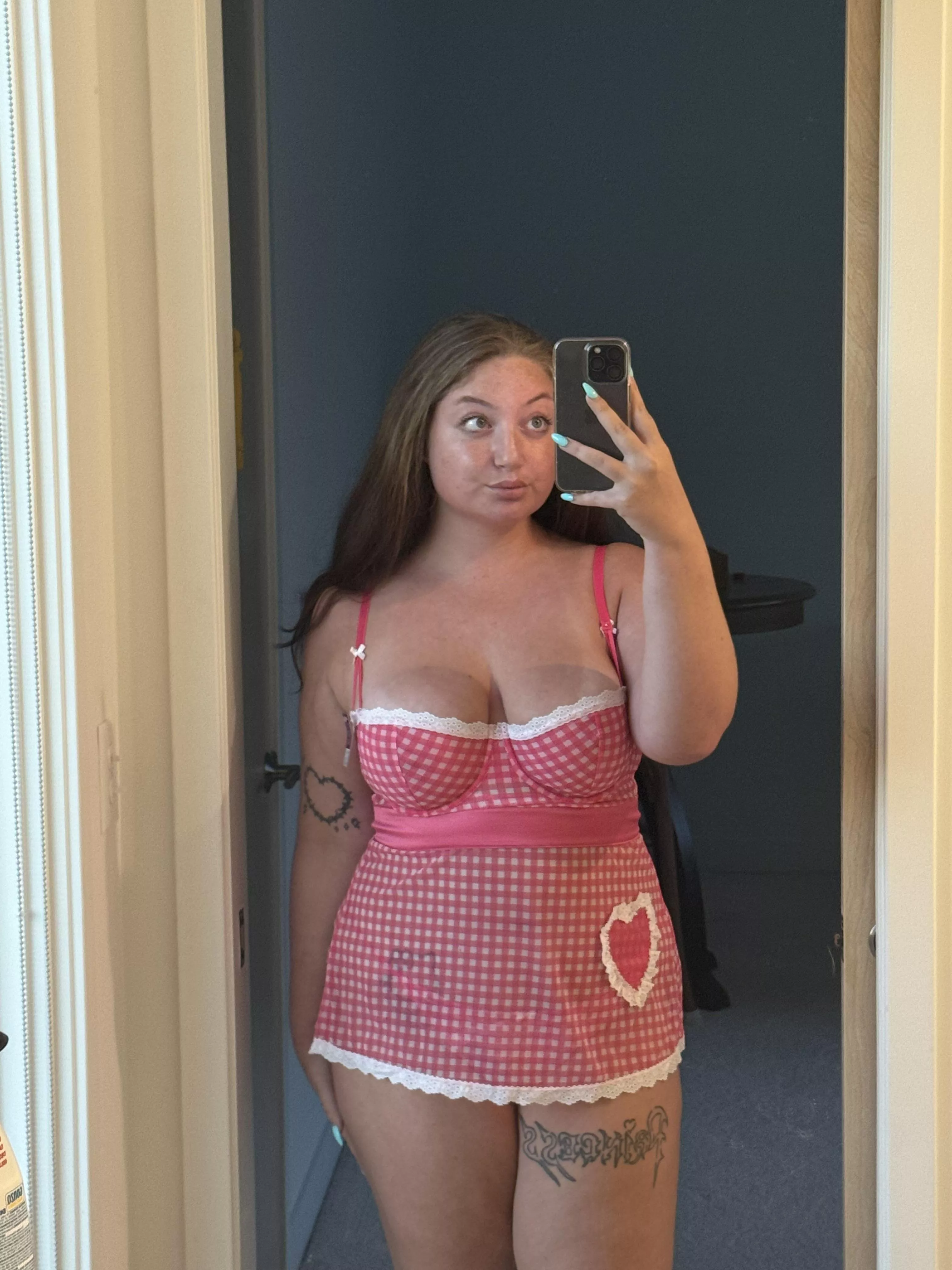 just got this set in the mail… what do you think?🌸🩷🎀