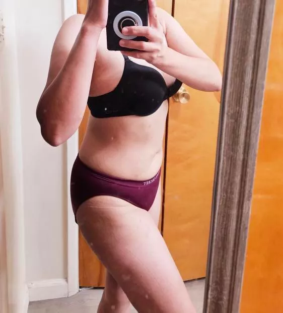 Love this picture! Still sexy even tho I’m getting older 🥰