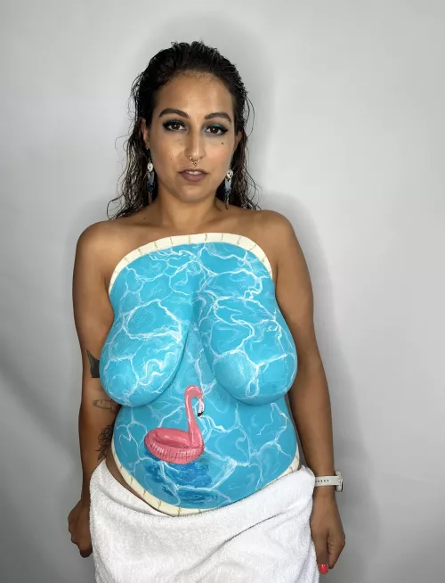 “Poolside Paradise” body painting by me 🦩
