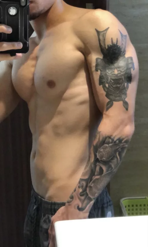 Side view of my dick roots 😁😊