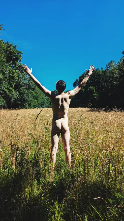 Wake up! Embrace the day! ☀️