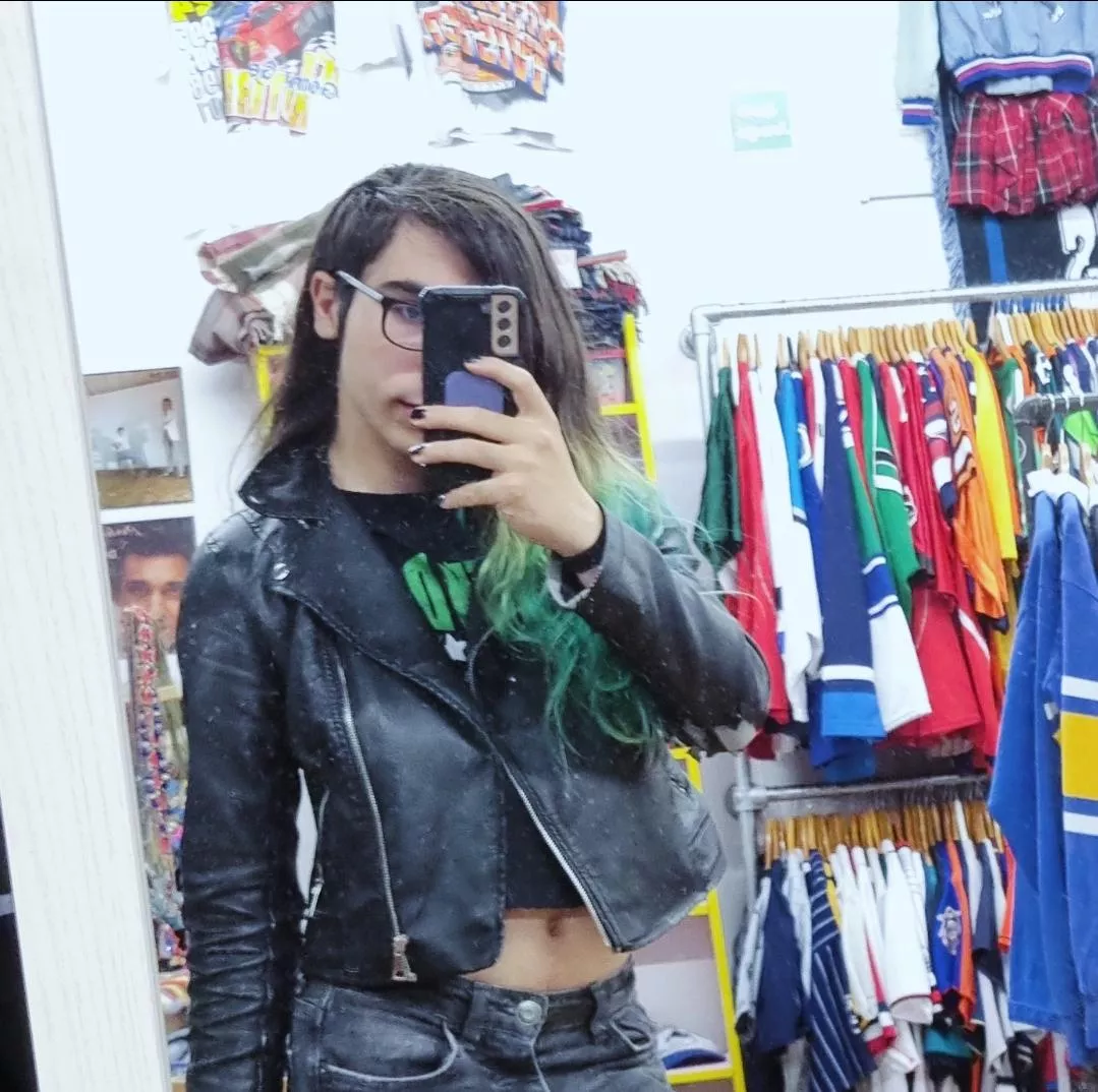 Went shopping and thought i looked cute