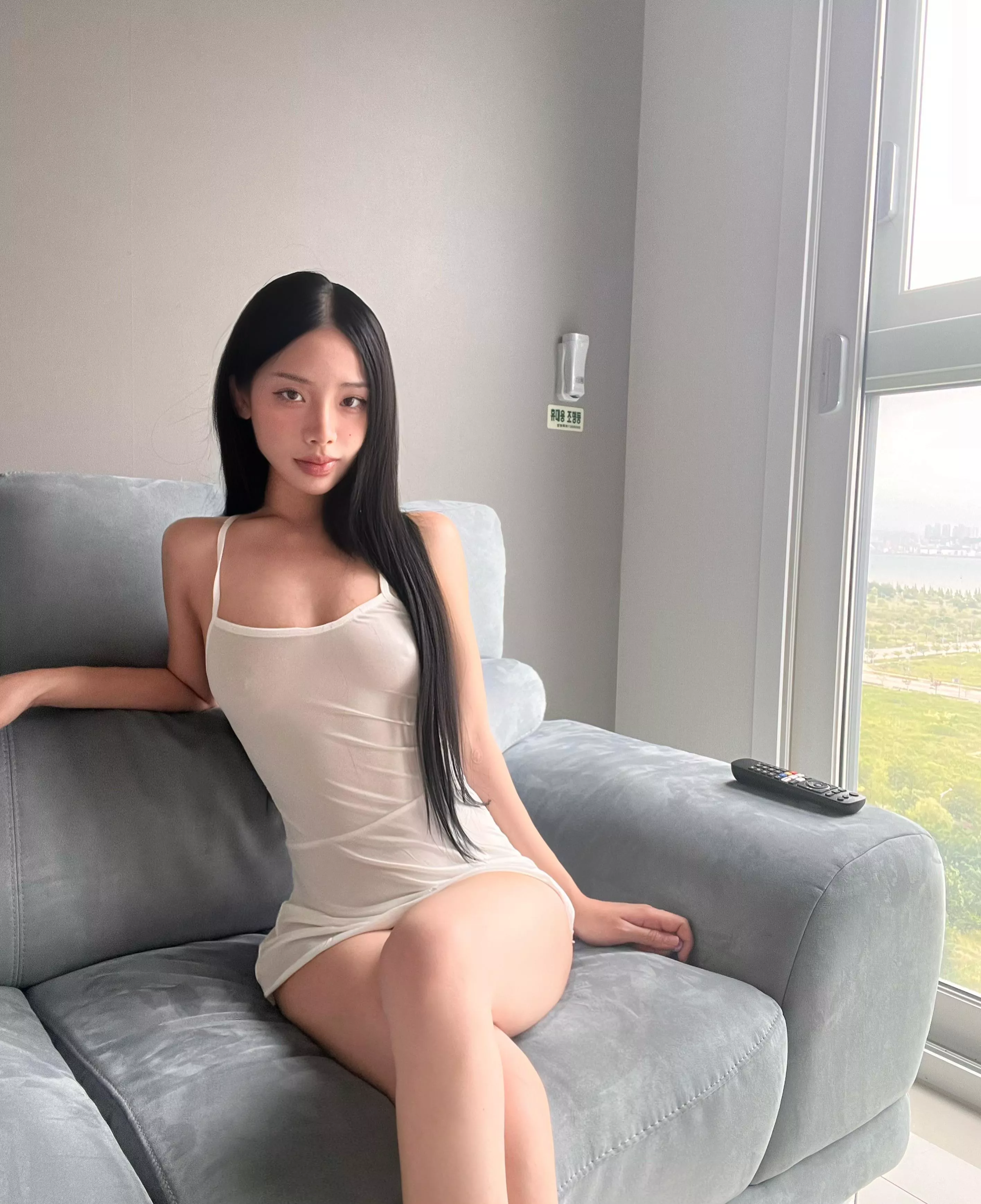 What's the naughtiest thought you have right now?