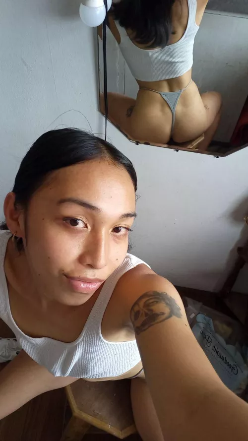 Who wants to take my underwear off with their teeth?🥰