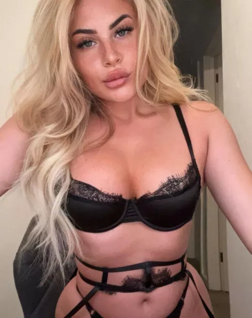 Would you do me without a condom or is it not worth the risk daddy?
