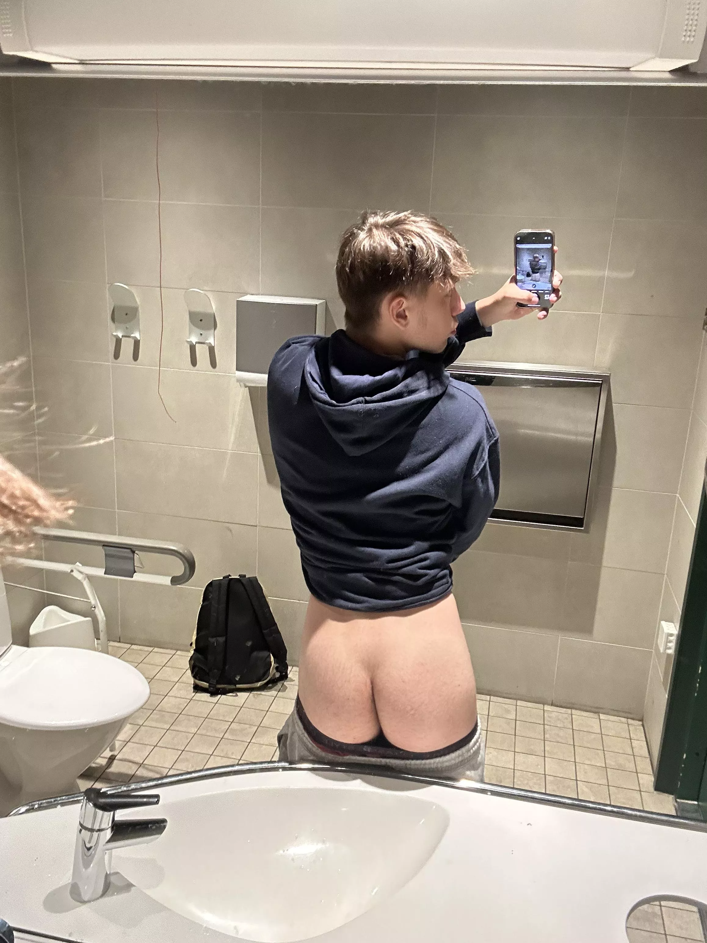 You walk in on me while I’m taking this picture, will you leave or join?