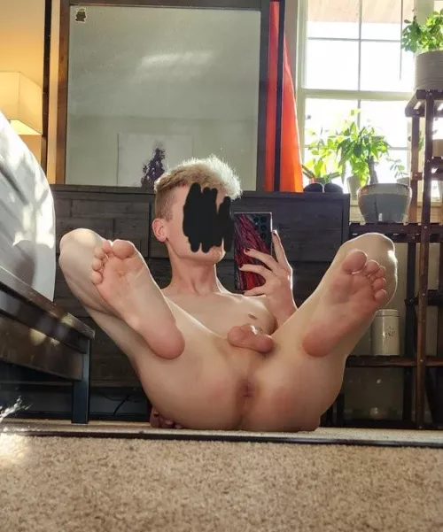 [18] Feeling breedable today :)