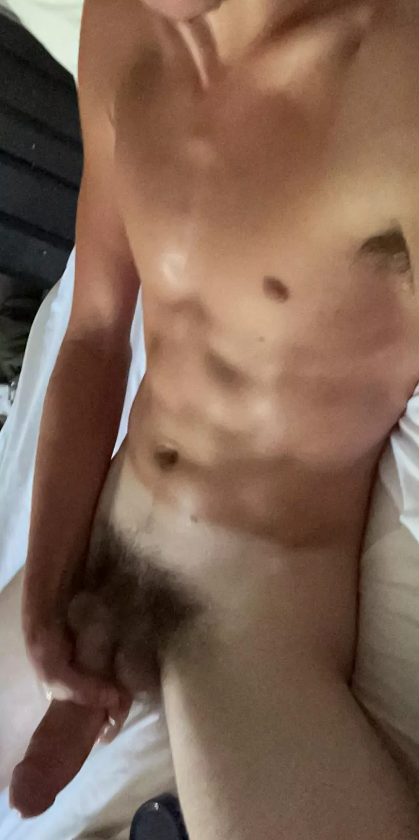 20 DM me if your a hot older man, have a BIG COCK, and have a muscular fit bod