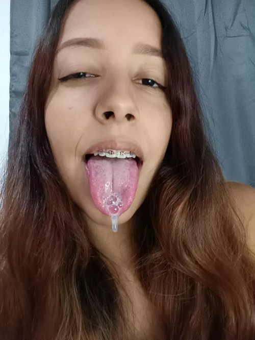 Convince me to treat me your cum in one word 