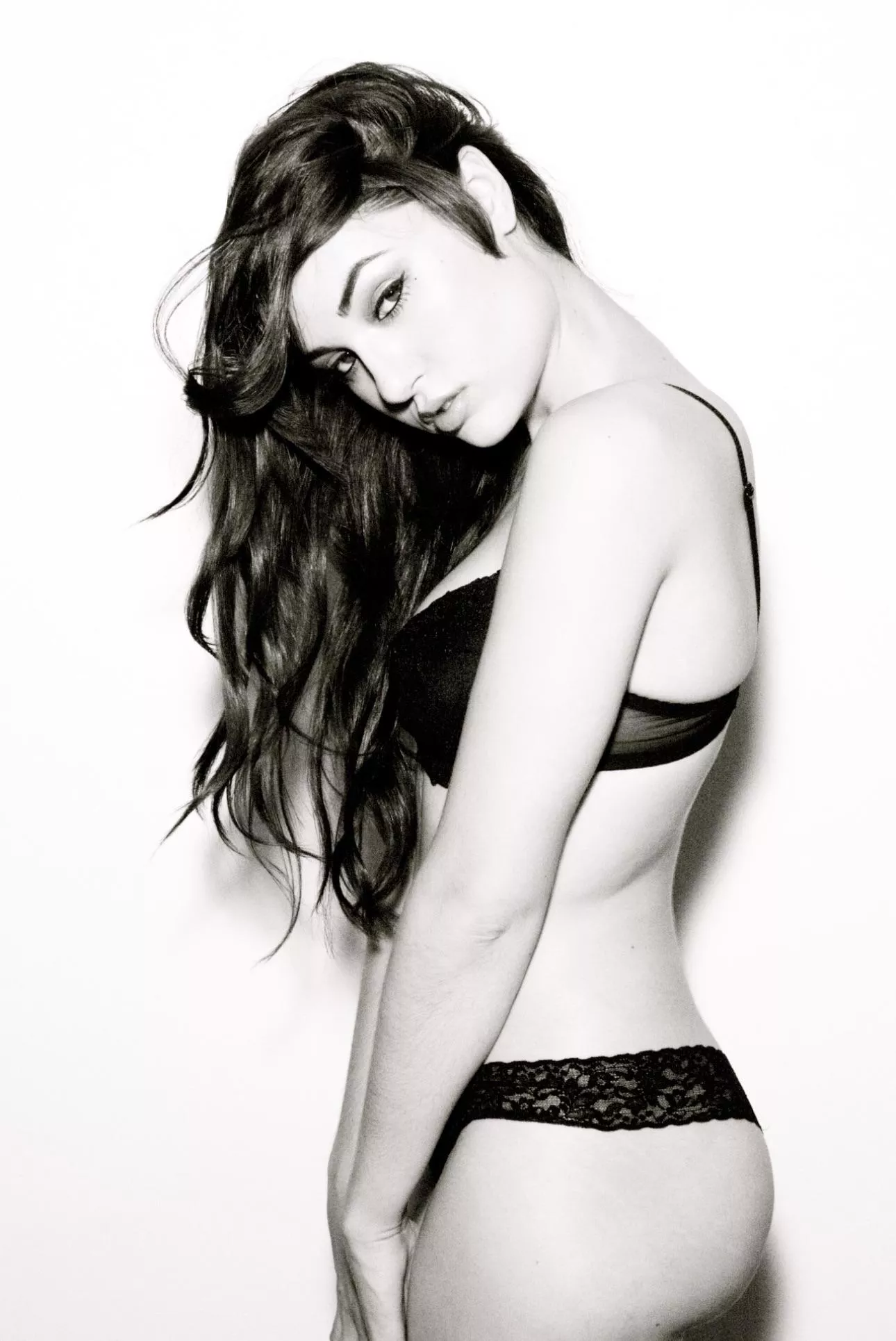 Dat ass from the side 