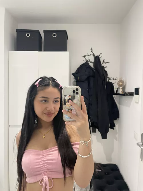 do you think pink suits me ?