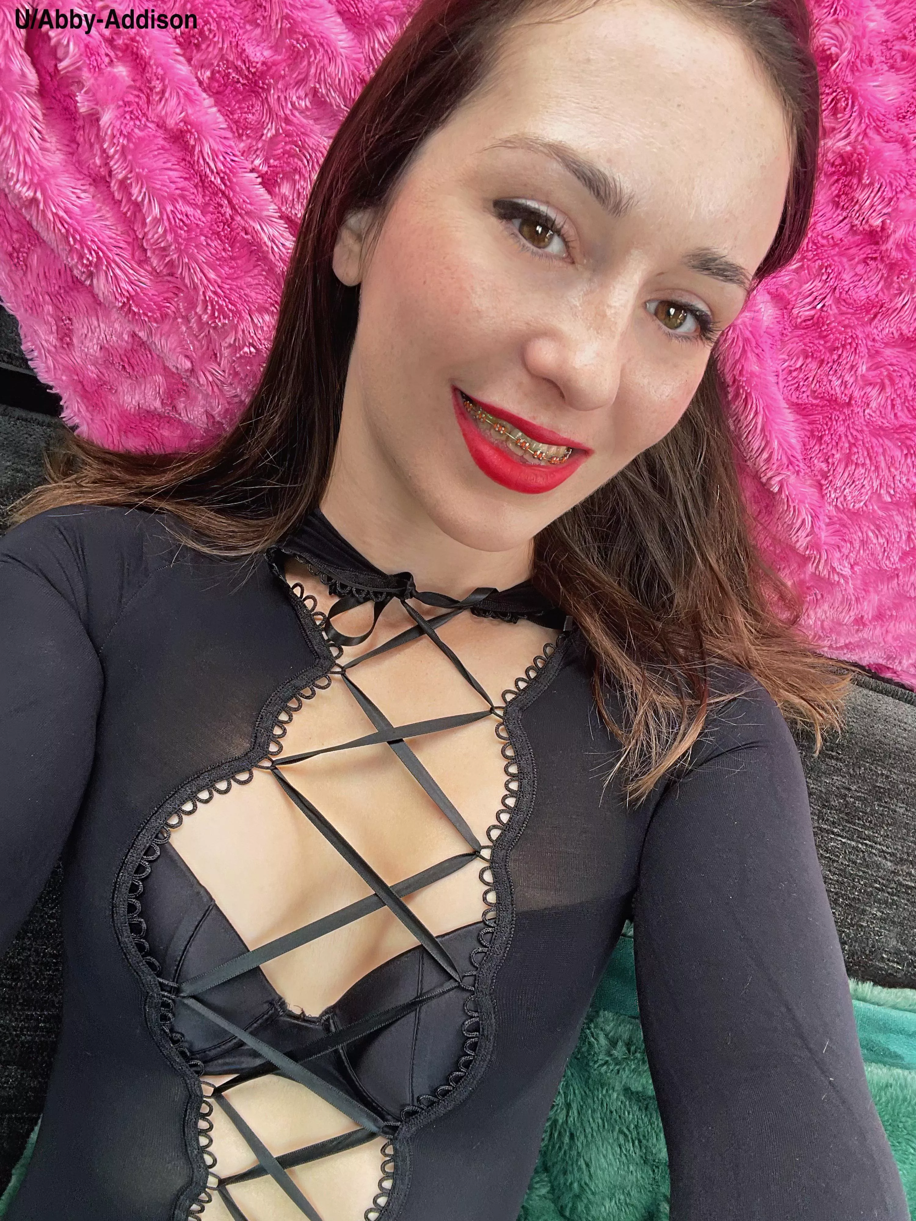 Hope you don’t mind red lipstick. 