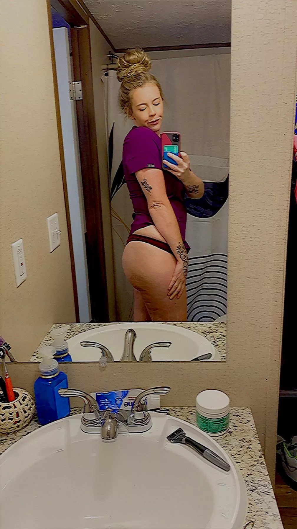 If only pants wasn’t required to go to work…