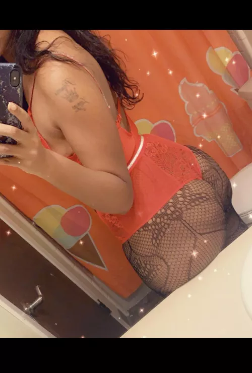 My body looks good in red