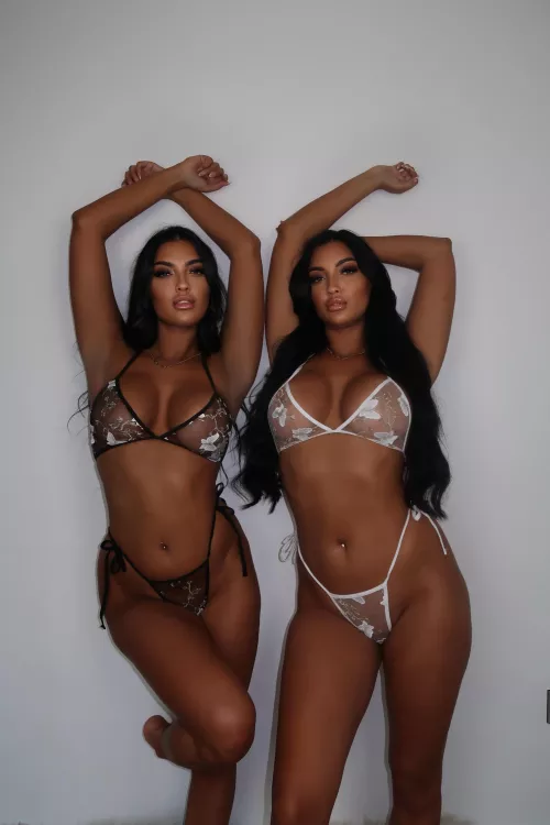 Sexy Twins