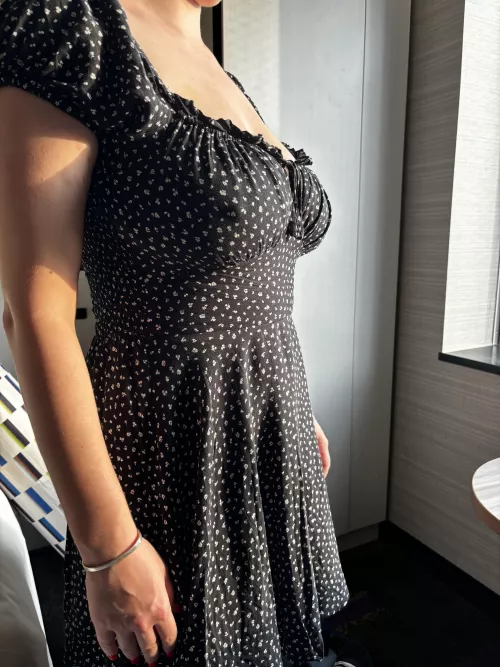 Sundress and golden hour ☀️🌻