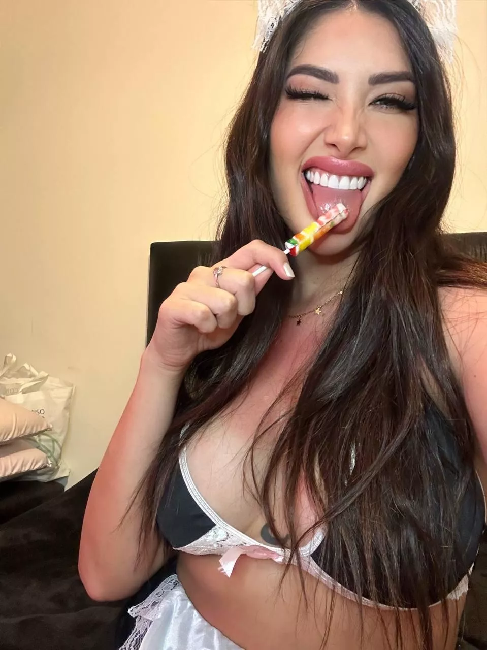 What does your dick think about this? 🍆
