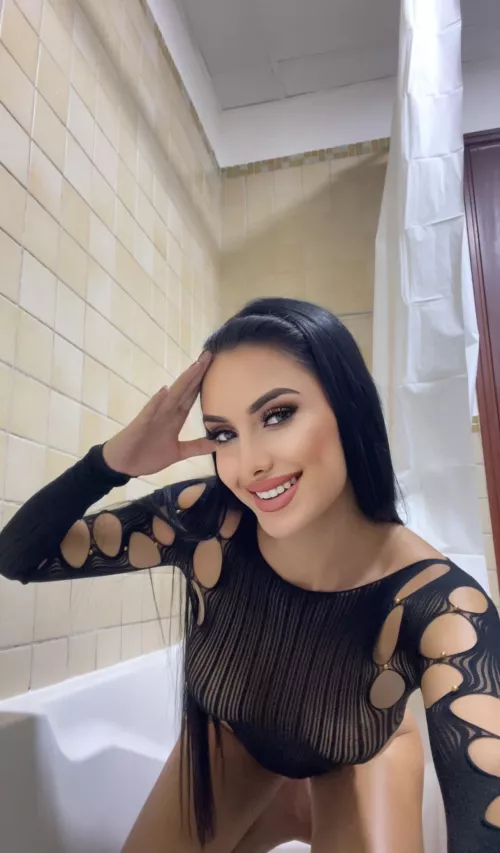 Empty your balls in me 