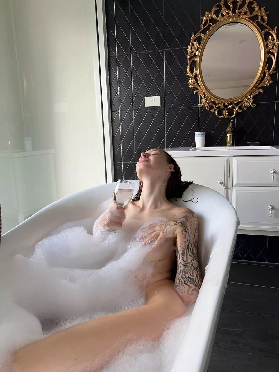 I love taking a bath with someone