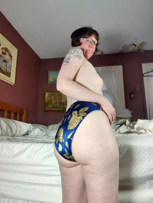 I think the panties I chose today are beautiful