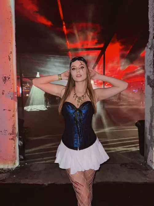 i was tipsy in this pic after just one drink haha