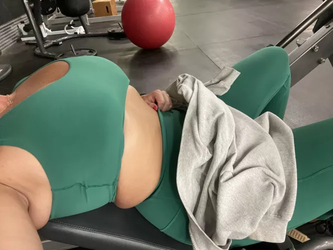 Is it bad I love catching guys staring at the gym