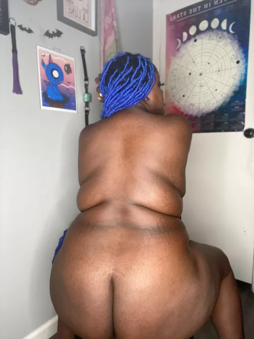 just in love with my curves from every angle 😍🥰