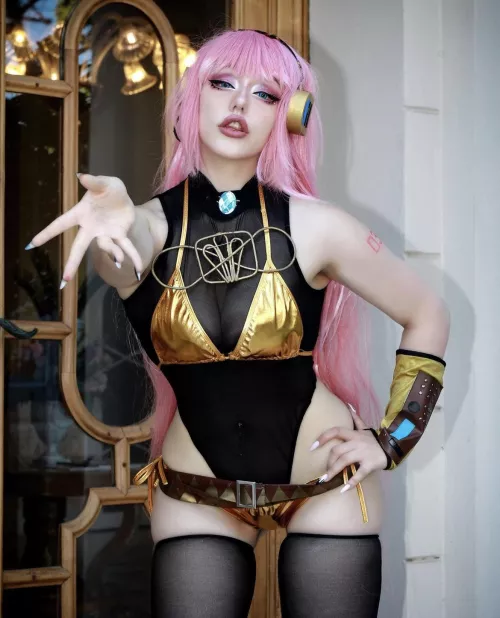 my favorite vocaloid, Luka!!!! (Hana.cos)