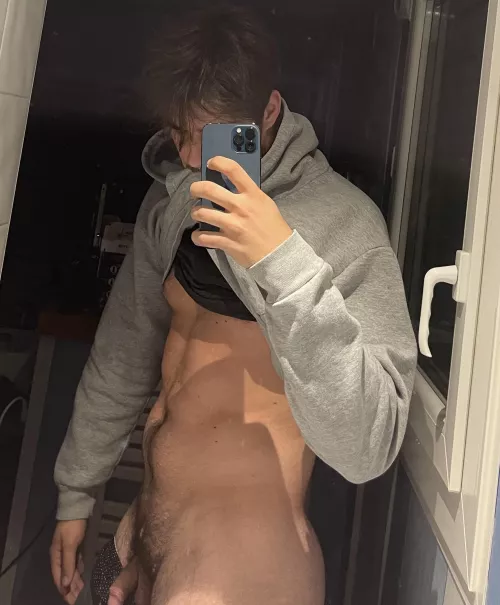 Say yes if you want to see my dick hard 