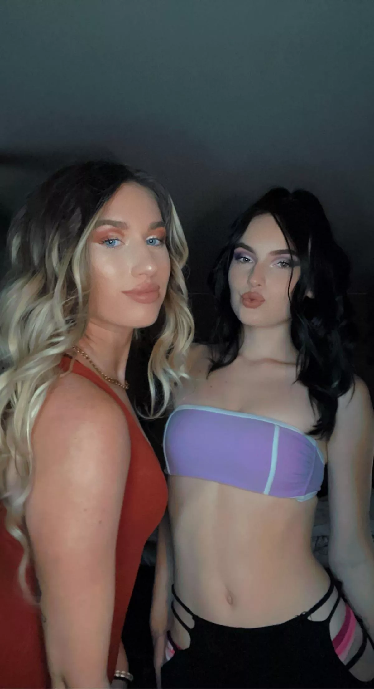 Who wants to watch us play 😈