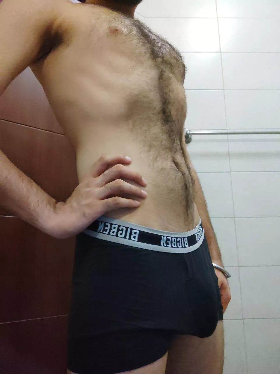 20m first post, ready to burst out