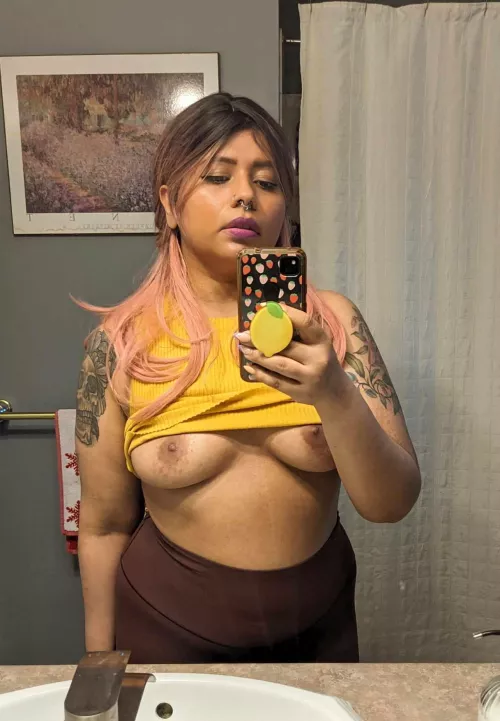 Just a simple nude selfie :) [F]