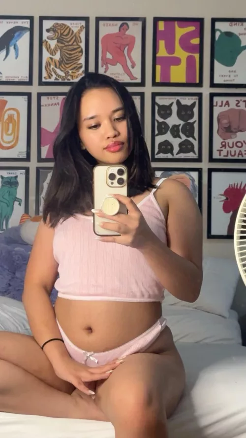 Might just be your fave petite asian