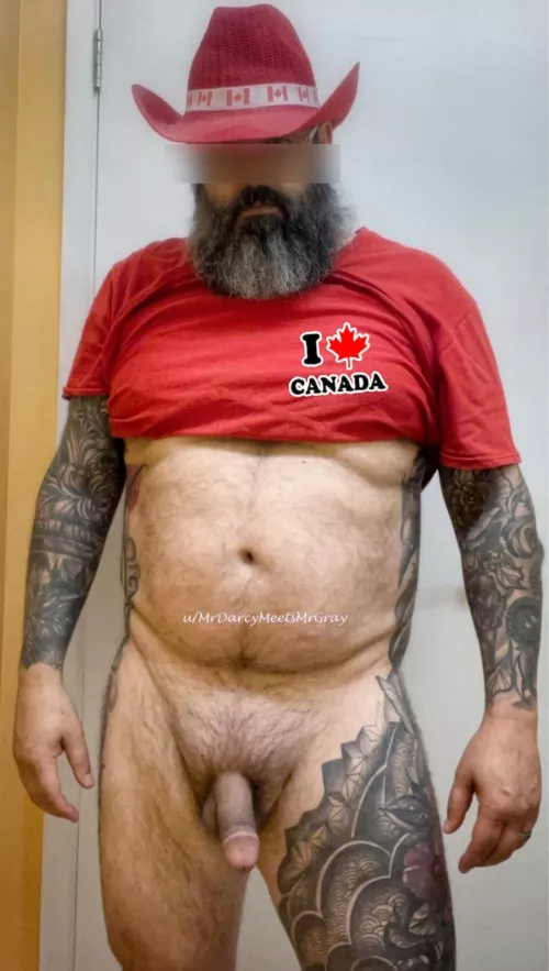 Time to celebrate 🎉 🇨🇦🇨🇦