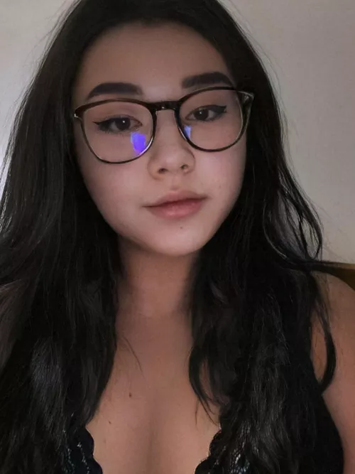 Would you like to have an asian gf ?