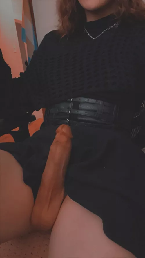 Would you sit on my lap? 😌🤭