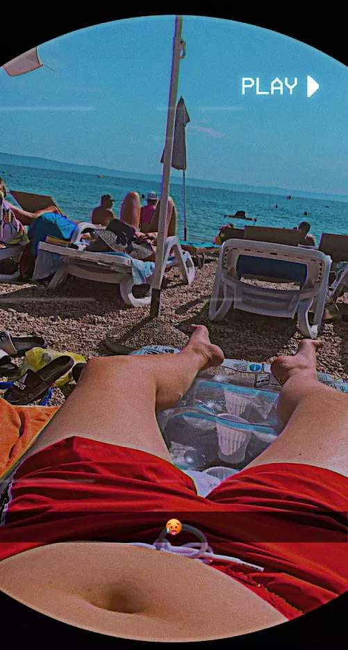 Any latinas lesbians on here?