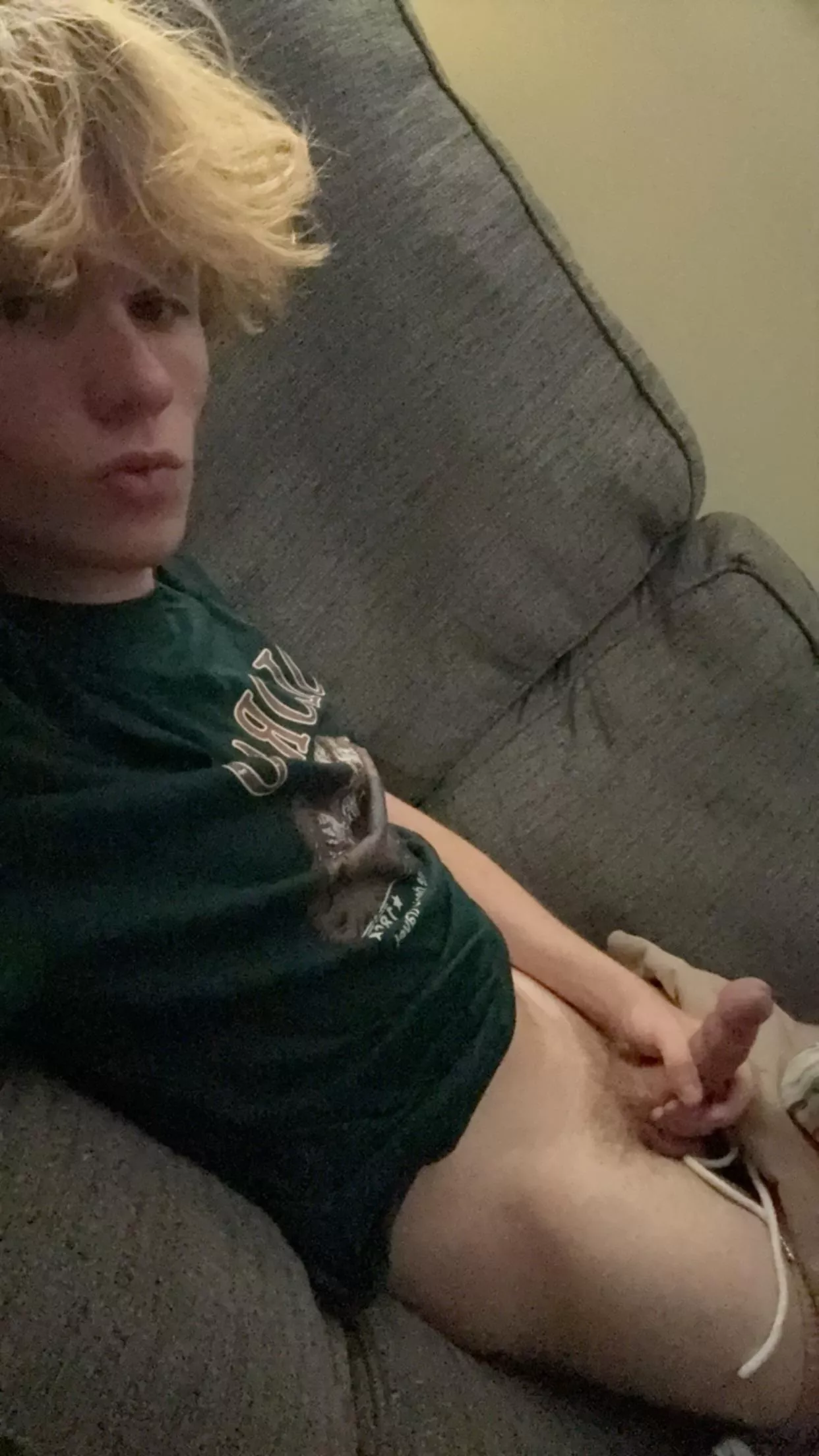 do you like my tiny twink dick? comment and lmk (18)